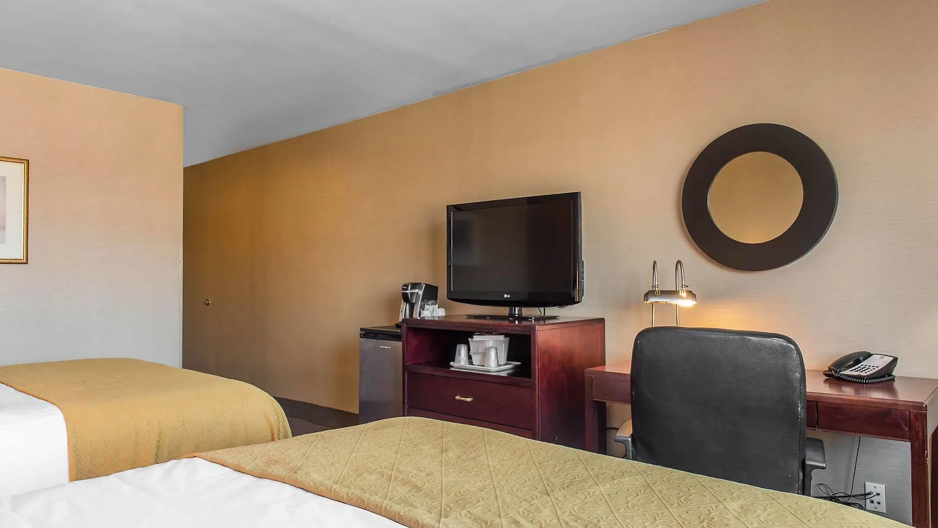 ***  Ramada Plaza By Wyndham Montreal Hotel Canada