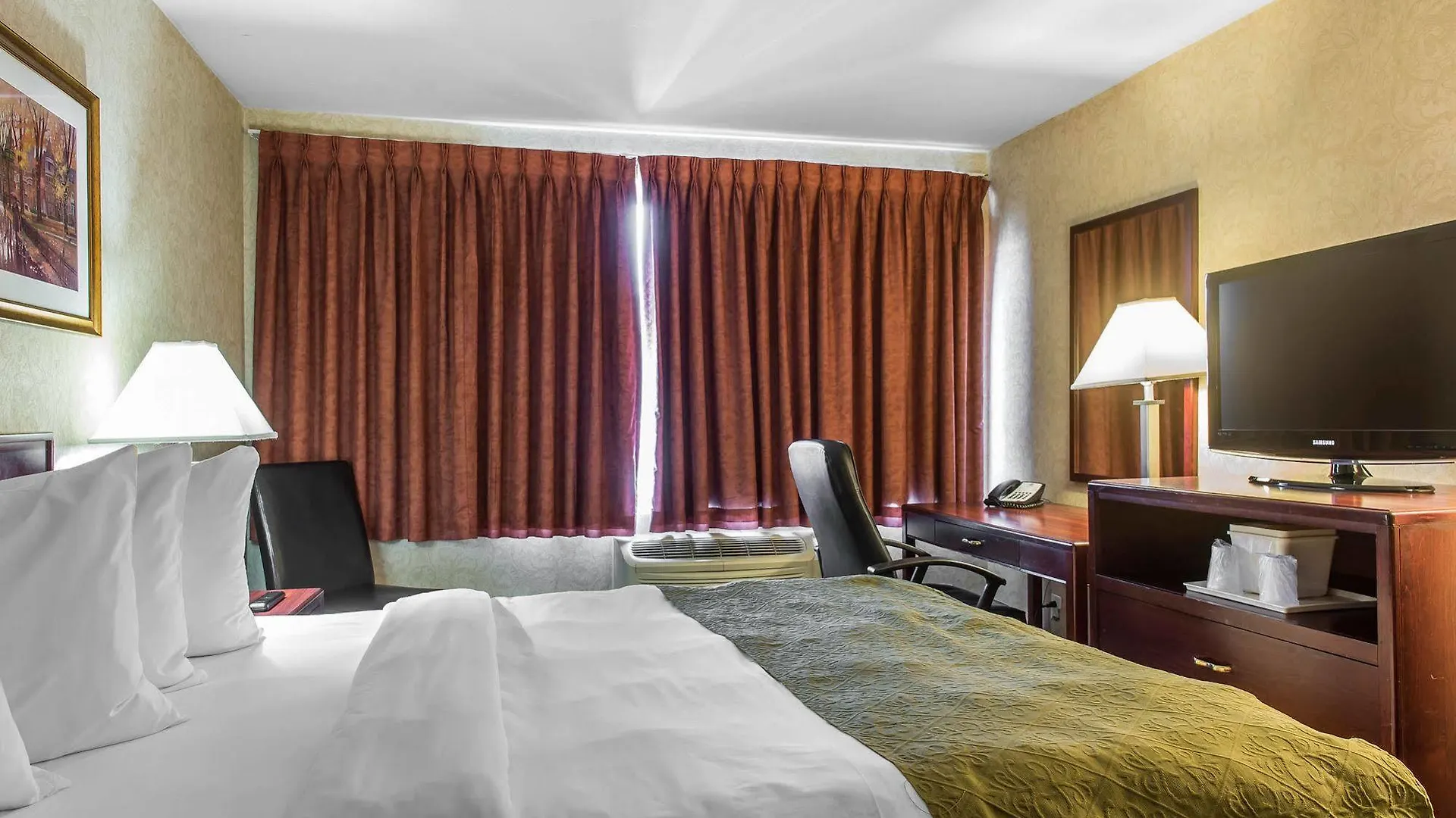 Ramada Plaza By Wyndham Montreal Hotel