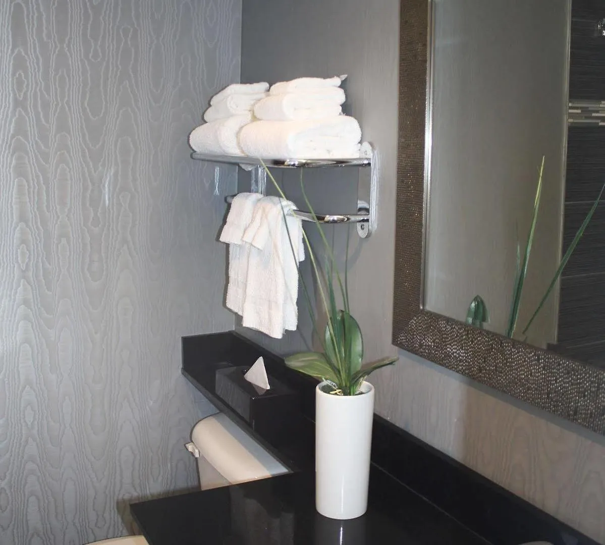 ***  Ramada Plaza By Wyndham Montreal Hotel Canada